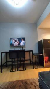 Comfort zones staycation Trees Residences near SM Fairview T5-645