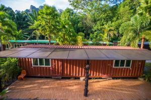 The Camper Lodge Khao Sok