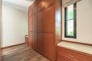 3 Bedrooms villa walking distance to Rawai beach