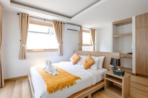 5BR PoolVilla On the Old City Moat ⁜Best Location⁜