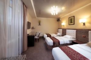 Comfort Triple Room room in Astra Hotel