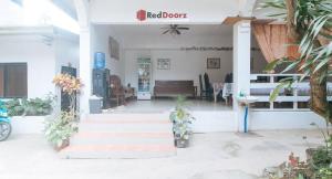 RedDoorz @ Lualhati Garden Cottage El Nido Palawan