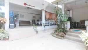 RedDoorz @ Lualhati Garden Cottage El Nido Palawan
