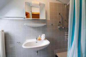 Ferienwohnung-Dueneneck-14-OG-links