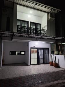 White House Royal Villa B1