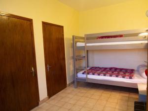 Maisons de vacances Gite a la ferme avec piscine et wifi pres de Bergerac - FR-1-616-396 : photos des chambres
