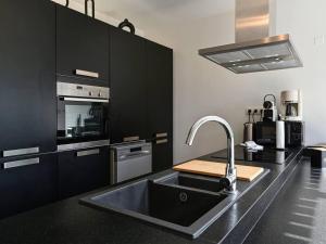 Maisons de vacances Maison moderne avec jardin, confort et proximite Lille - FR-1-510-227 : photos des chambres