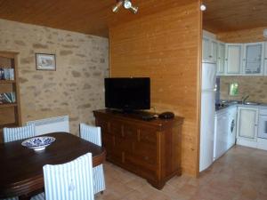 Maison de campagne avec cheminée et BBQ à Carlux - FR-1-616-420