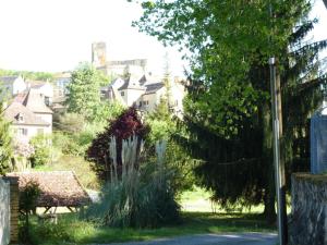 Maison de campagne avec cheminée et BBQ à Carlux - FR-1-616-420