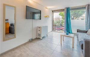Gorgeous Apartment In Le Grau-Du-Roi