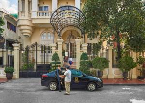 Palace Gate Hotel & Residence by EHM