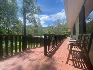 Sine Cera Rainforest Retreat - The Freeman Suite - Grevillia