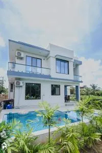 Sea Lestine by Soumils Stays - Thāl