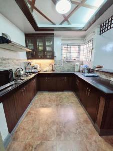 Alexas Home 3BR house with free parking