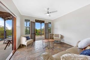 50kms of stunning ocean & hinterland views with pool