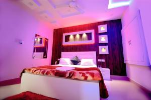 Taj Square A luxurious family homestay