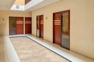 RedDoorz near Tegalega Park 2