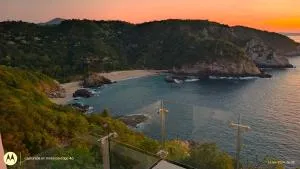 EXCLUSIVE OCEANFRONT Casa Di Luca - Playa Estacahuite