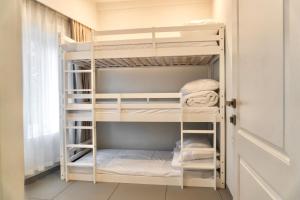 7 Suites Apart Hotel