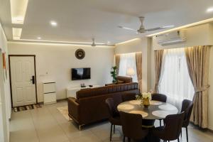 7 Suites Apart Hotel
