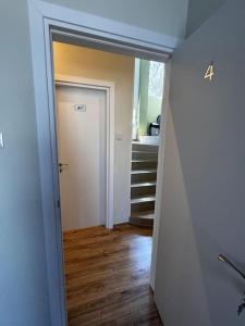 Smart Comfort StudioN4 Private Kitchenette Bathroom to Beach 260m Marina Port old City 900m