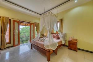 Phòng Giường Đôi Có Phòng Tắm Riêng (Double Room with Private Bathroom)