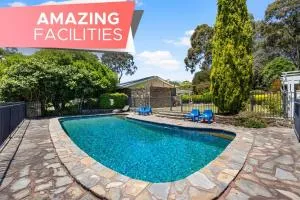 Cedar Lodge - 4BR, Pool, Parking - Flaxley