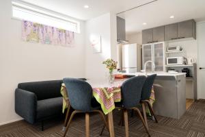 Meguro Ebisu area New 2-storey detached house, 2 bedrooms