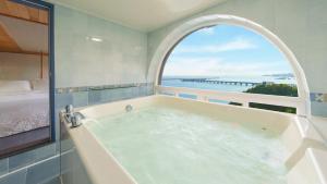 Samcheok Peacehousing Spa Pet Pension