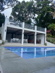 vista linda farmstaycation