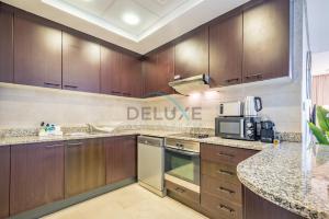 Stylish 2BR in Sky Gardens, DIFC by Deluxe Holiday Homes