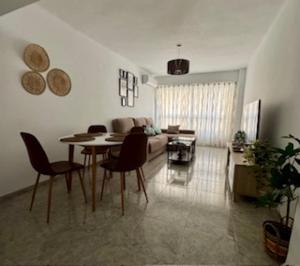 Holidays2Malaga Paseo Los Tilos 3 dormitorios FIBRA WIFI Ideal para teletrabajar