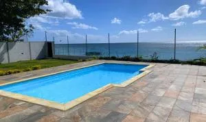 Baywatch - Pieds dans l'eau avec piscine - Baie du Tombeau