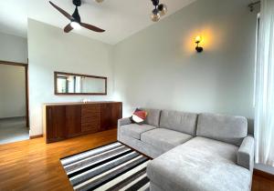 Baywatch - Pieds dans leau avec piscine