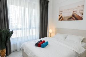 Ini Studio Azimuth Beach