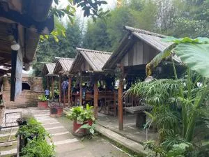 Pe 88 Tavern - Sibolangit