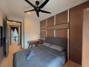 5PX, 3BR Emporis KD, Near Segi & Thomson Hospital