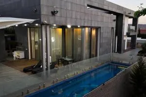 וילה גריי - Devora