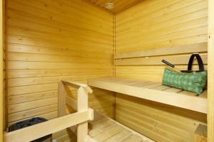 Adorable Arctic Apartment with Sauna