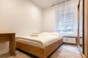 Zawodzie 3-Bedroom Apartment - Kattowice-Ost