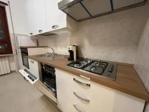 Casa Pontina 2 vicino OSPEDALE ICOT - Latina