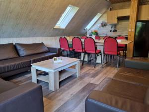 Gruppenunterkunft-Klein-Holland-Harz-ab-10-14-Personen-ab-3-Naechte-mit-Sauna-und-umfangreichen-Freizeiteinrichtungen-im-Innen-und-Aussenbereich-im-attraktiven-Harz