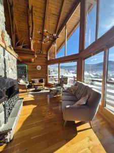 Log home Mountain Mama