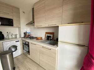 Appartements La Teste Centre 2 couchages avec balcon : photos des chambres