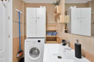 Estudio con wifi piscina y parking en Benalmádena - ACUARIO 5