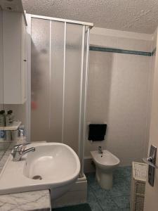 Appartements Grazioso appartamento vicino alle piste : photos des chambres