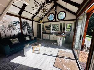 Amazing Riverside Retreat with Hot Tub & EcoPool