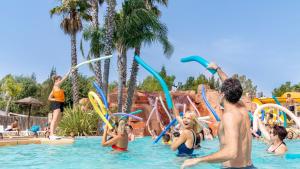 Campings Camping Les Palmiers : photos des chambres