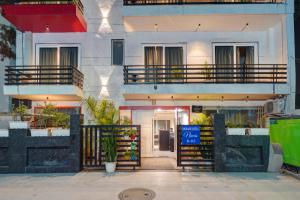 RJK Sector 49 Residency Near Huda Metro Station