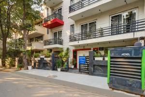 RJK Sector 49 Residency Near Huda Metro Station